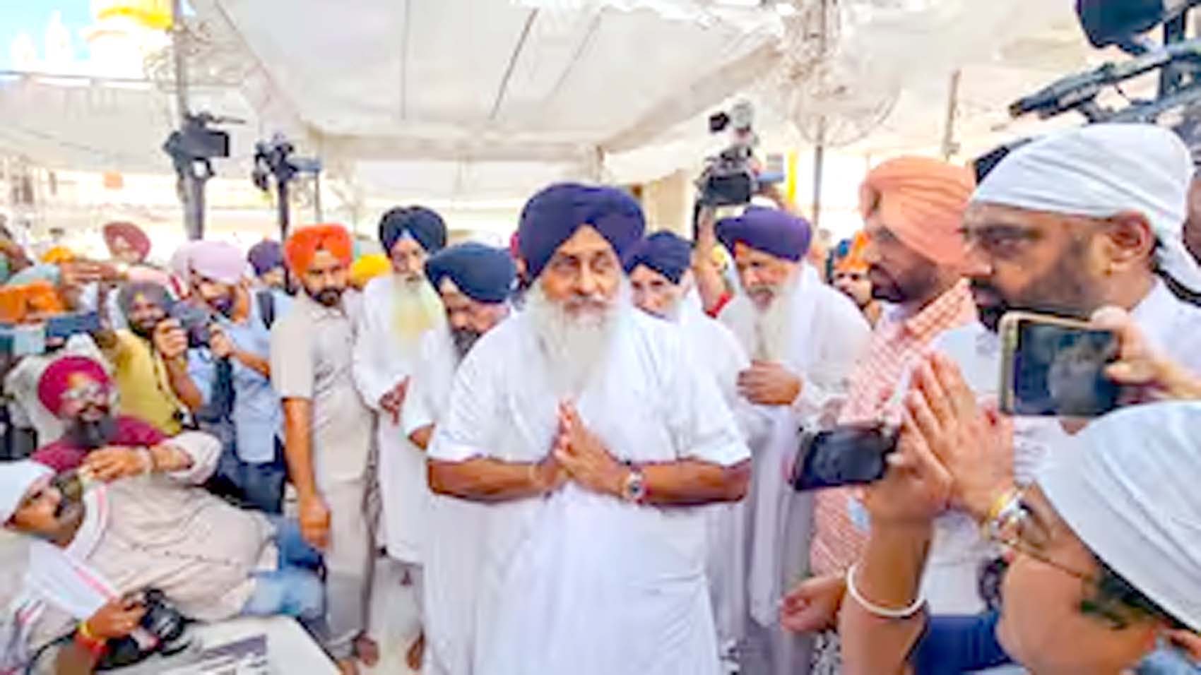 ਤਨਖ਼ਾਹੀਆ ਕਰਾਰ ਦੇਣ ਮਗਰੋਂ ਸ੍ਰੀ ਅਕਾਲ ਤਖ਼ਤ ਸਾਹਿਬ ਪਹੁੰਚੇ ਸੁਖਬੀਰ ਸਿੰਘ ਬਾਦਲ